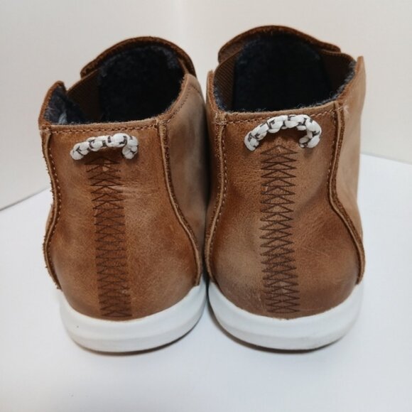 OluKai Tan and White Manu Hope Chukka Boots - Picture 4 of 11